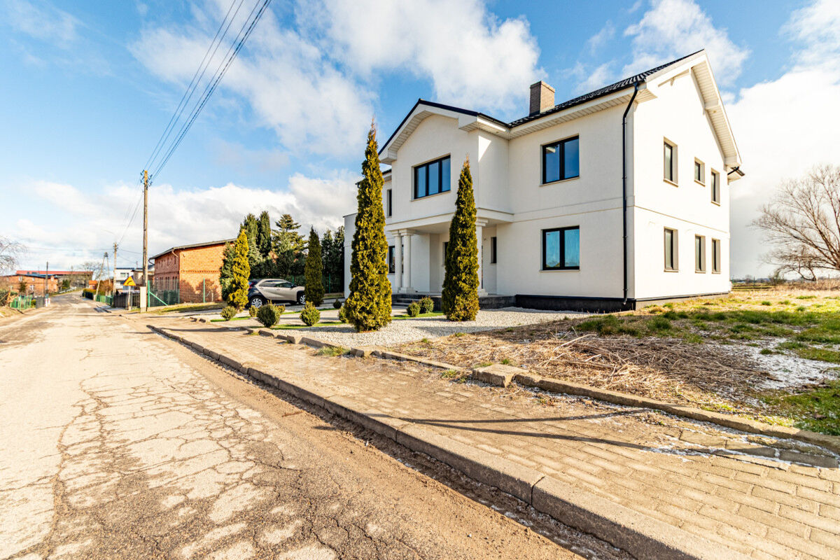 DOM WOLNOSTOJĄCY 360m2 | STARZYNO | DO WYKOŃCZENIAStarzyno