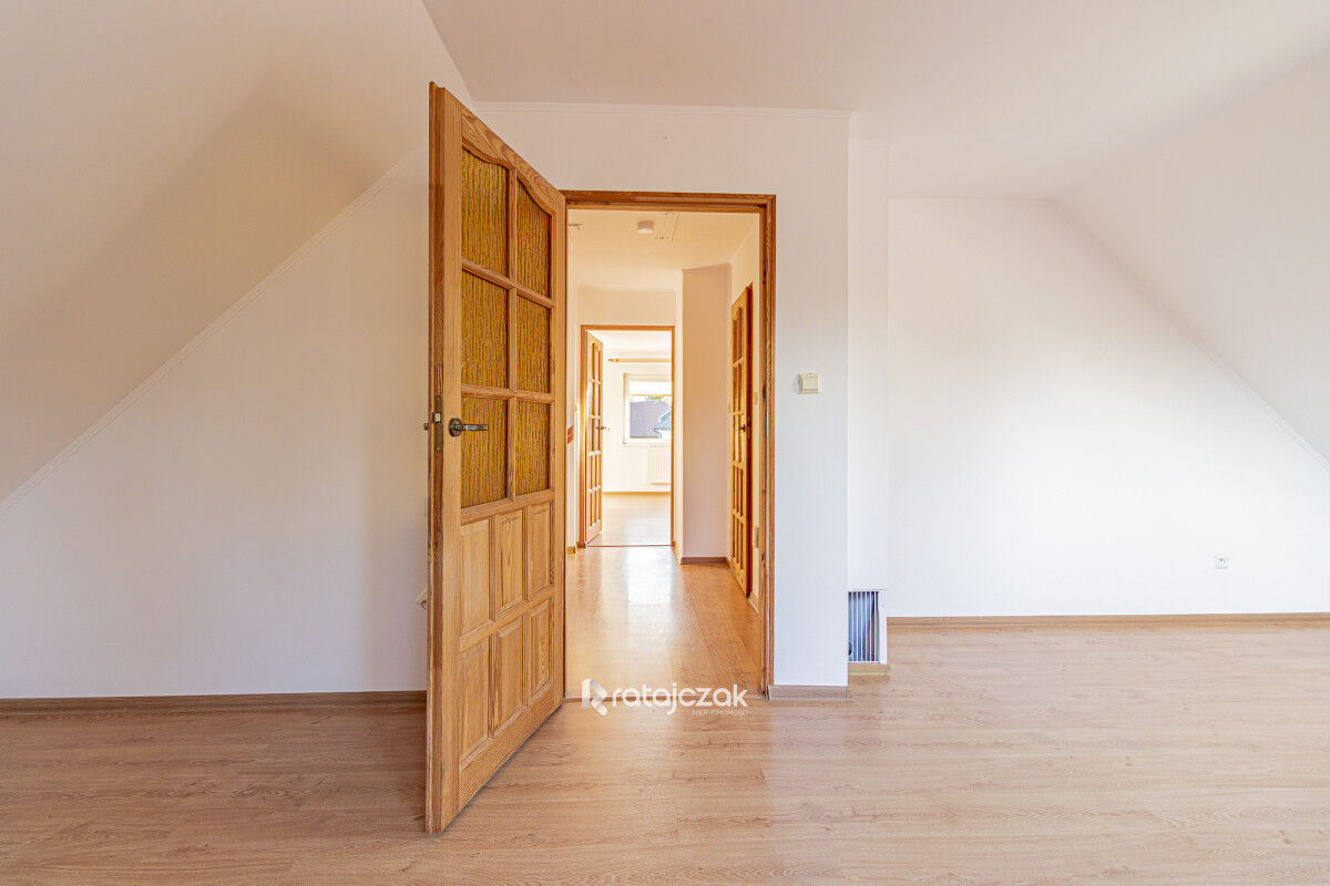 Rodzinny dom 5-pokojowy + duża działka + kawalerkaKąpino