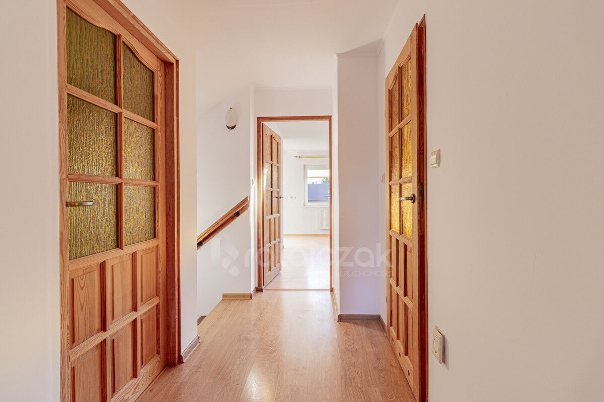 Rodzinny dom 5-pokojowy + duża działka + kawalerkaKąpino