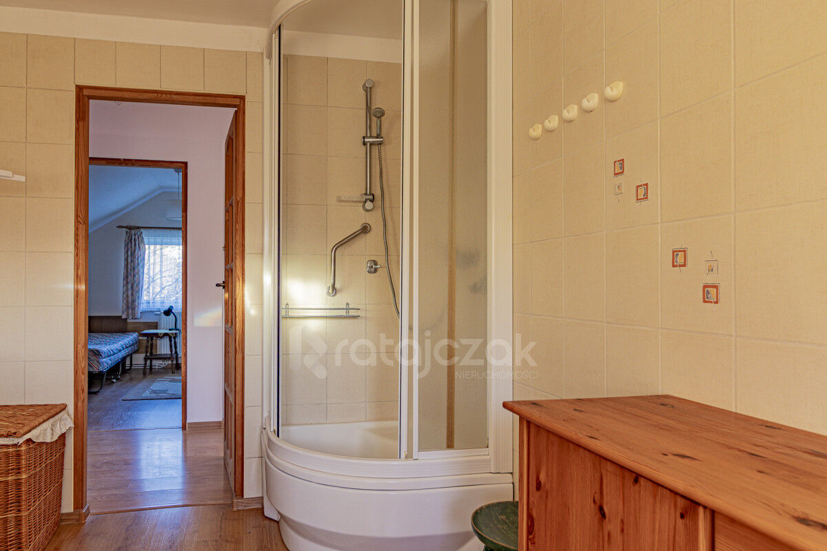 Rodzinny dom 5-pokojowy + duża działka + kawalerkaKąpino