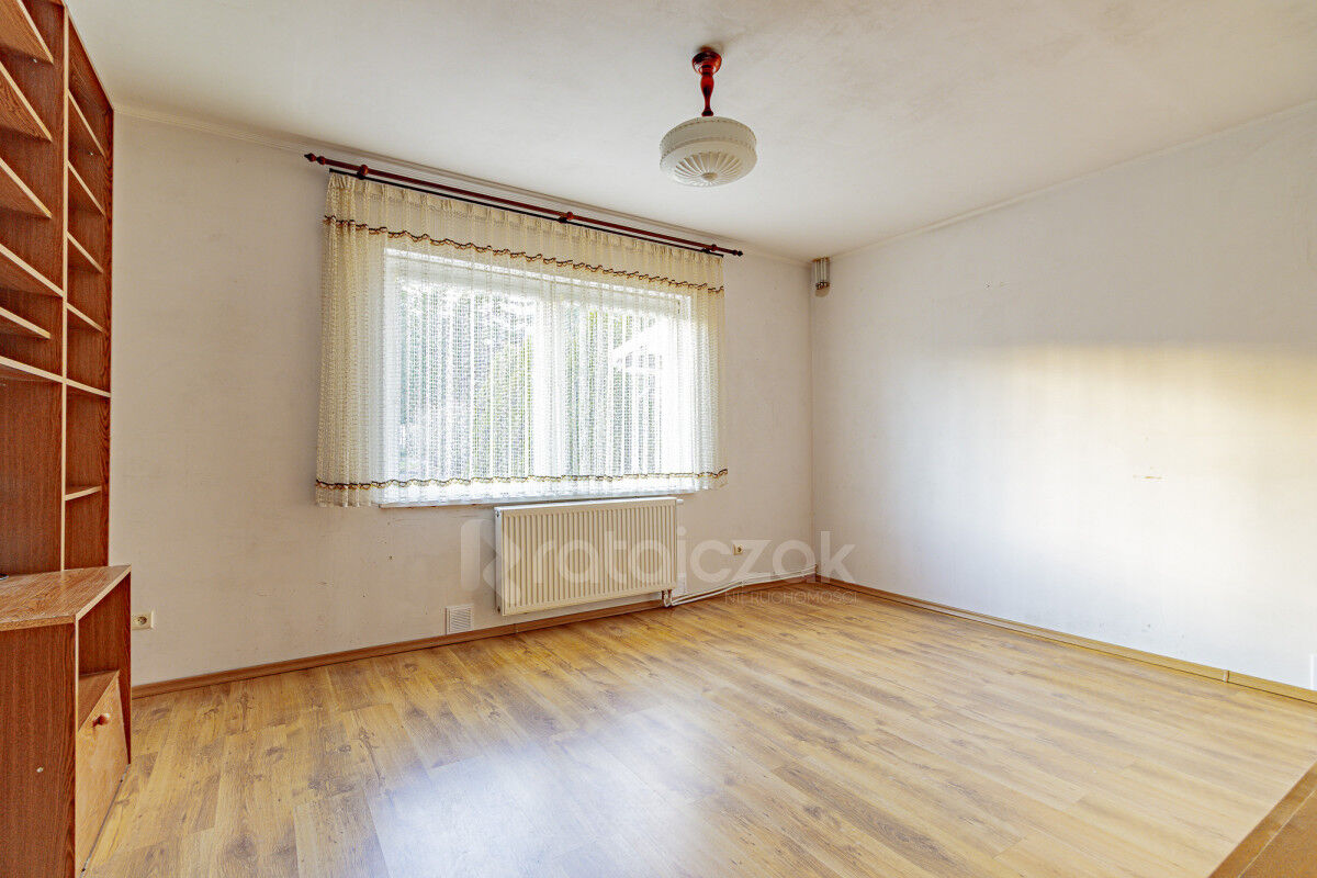 Rodzinny dom 5-pokojowy + duża działka + kawalerkaKąpino