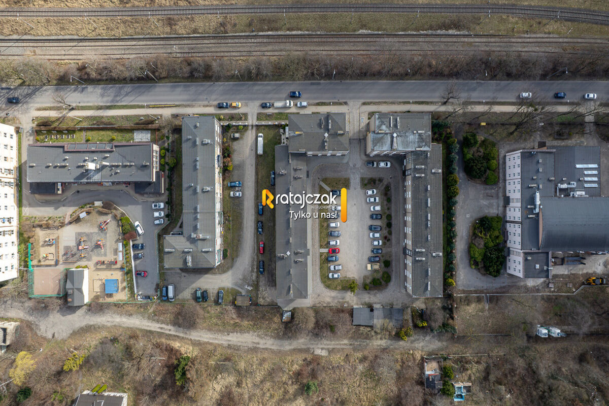Z potencjałem  wysokie sufity  opcja ponad 120 m2Gdynia
