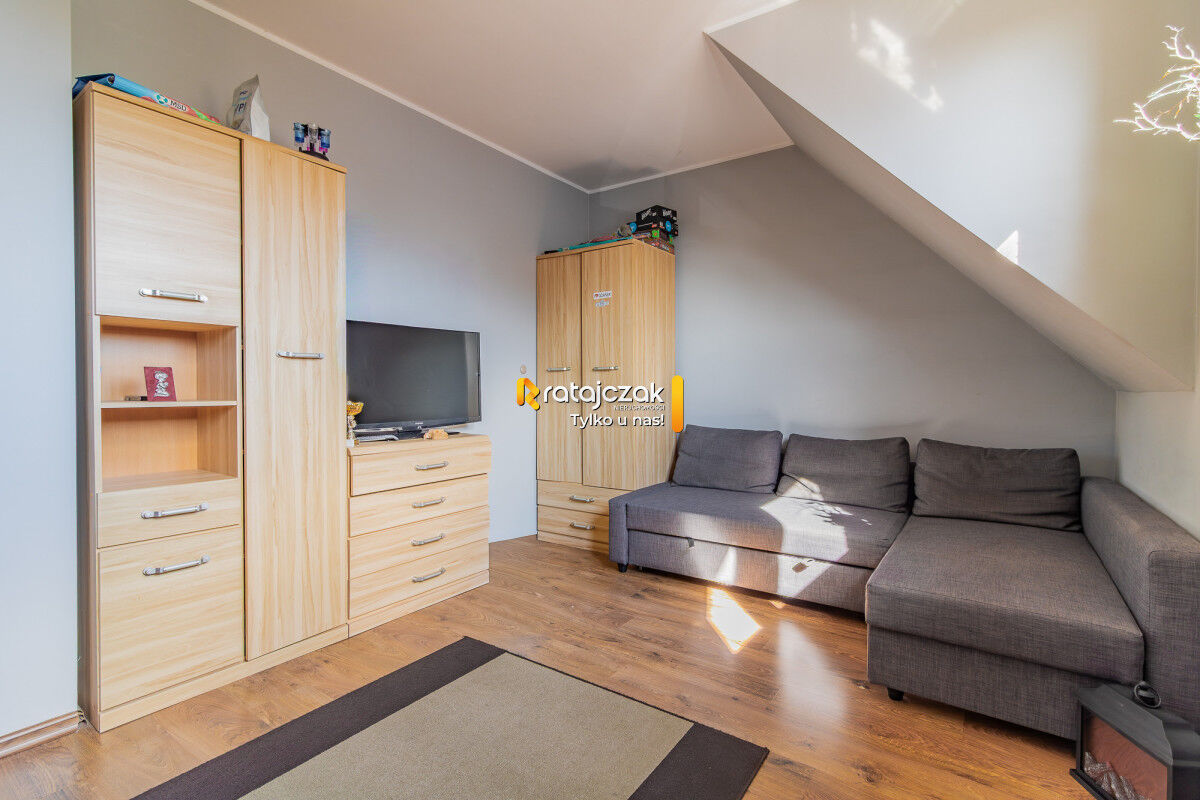 Bliźniak z Potencjałem | Działka 703 m² | RadunicaRadunica