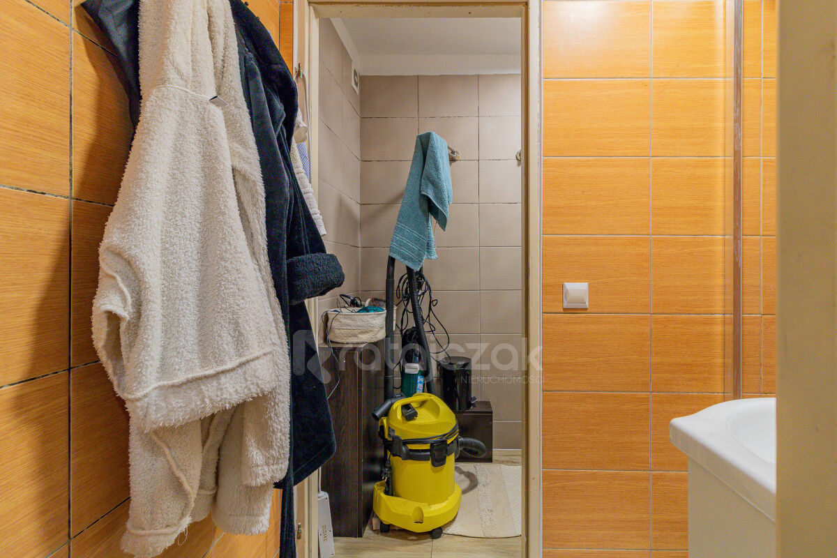 Bliźniak z Potencjałem | Działka 703 m² | RadunicaRadunica