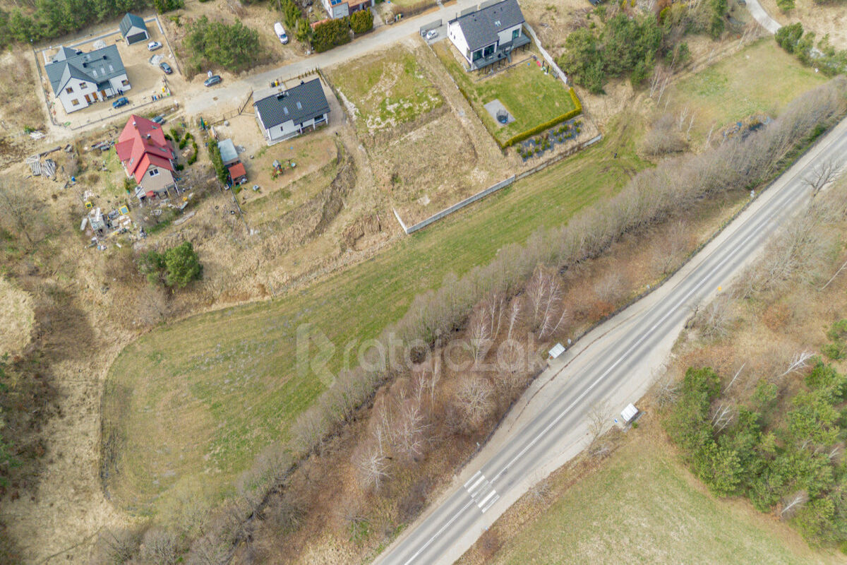 Duży teren inwestycyjno-budowlany w KielnieKielno