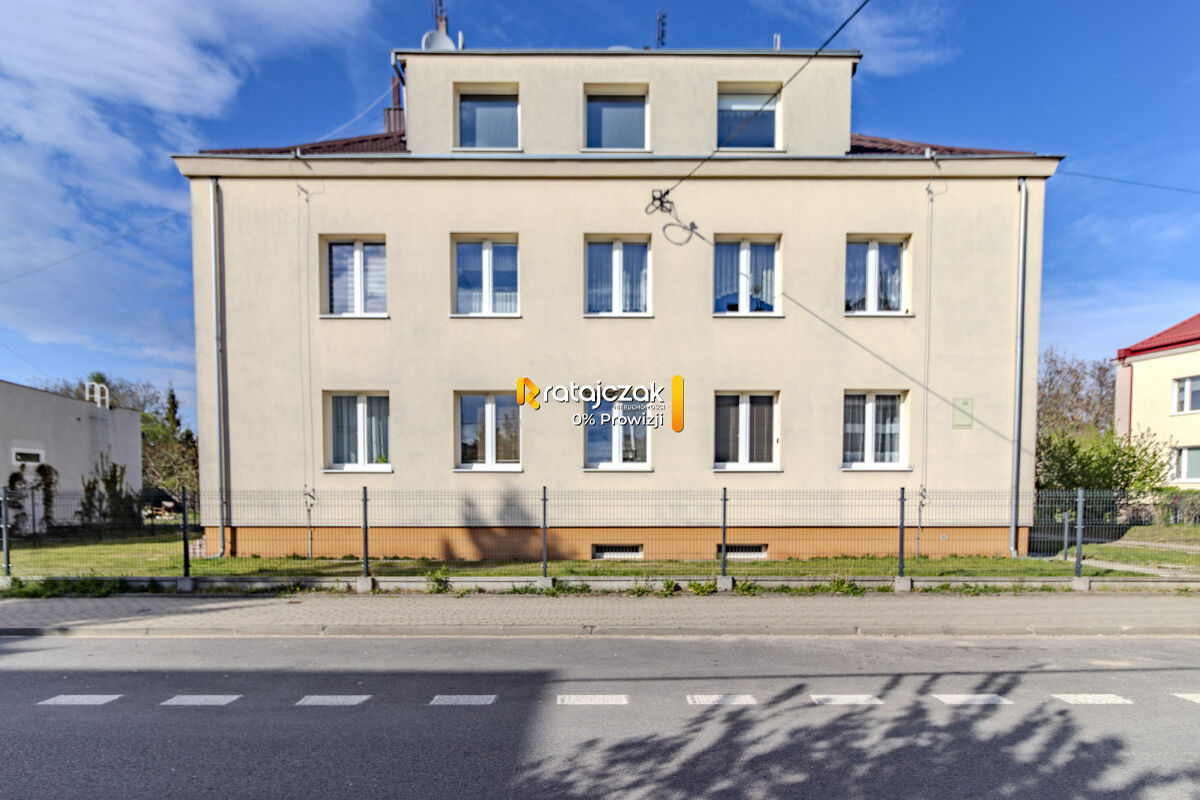 2 pokoje w centrum Rumi - kamienica z garażem!Rumia