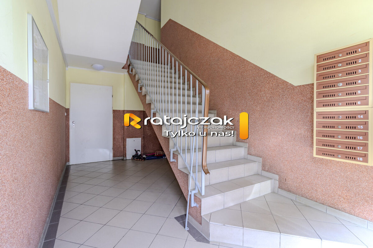 2 pokoje | 28 8 m2 | piwnica | miejsce postojoweBolszewo