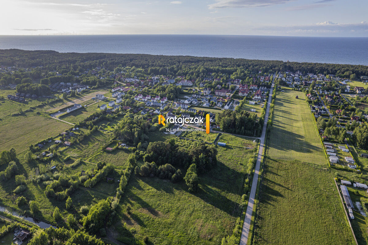 Dębki w pobliżu plażyDębki