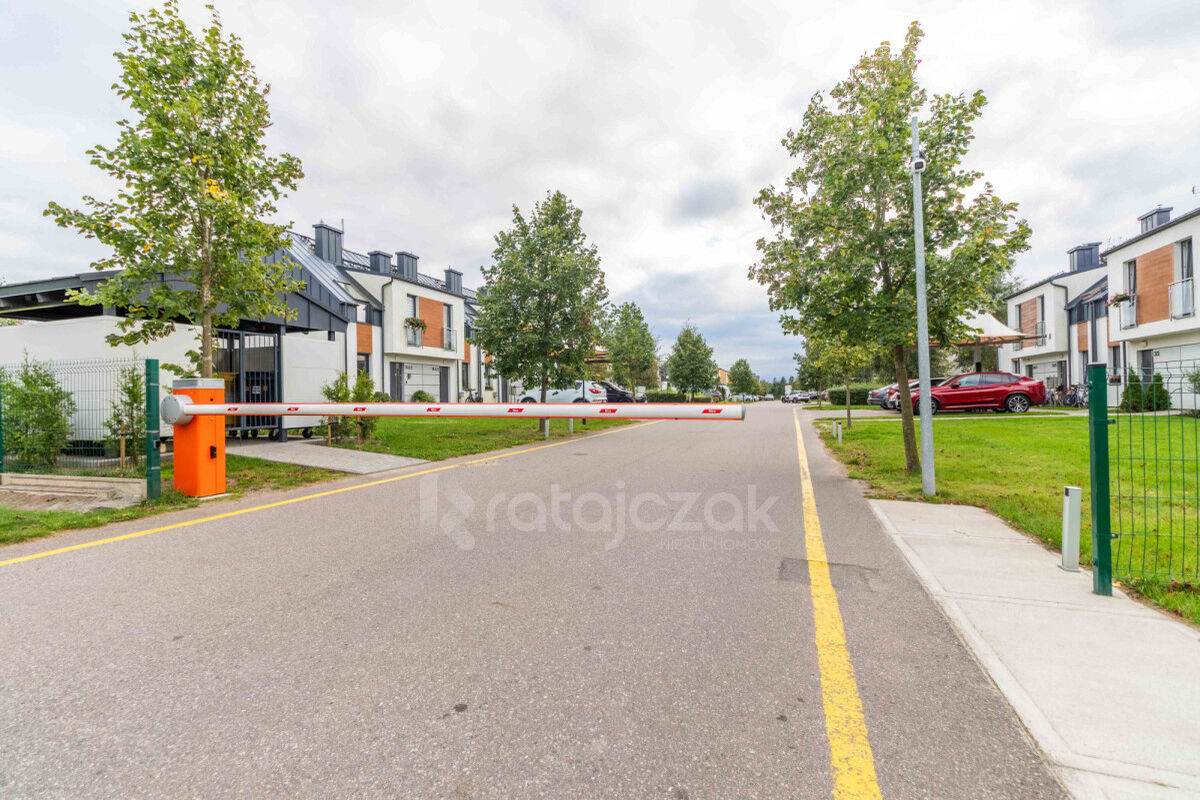 Strzeżone osiedle|M.Postojowe|Ogród|S6|Szkoła|LasPętkowice