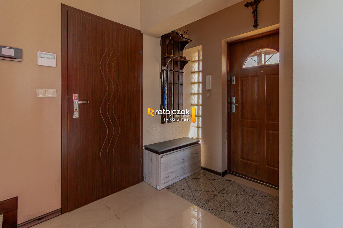 Bliźniak z Potencjałem | Działka 703 m² | RadunicaRadunica