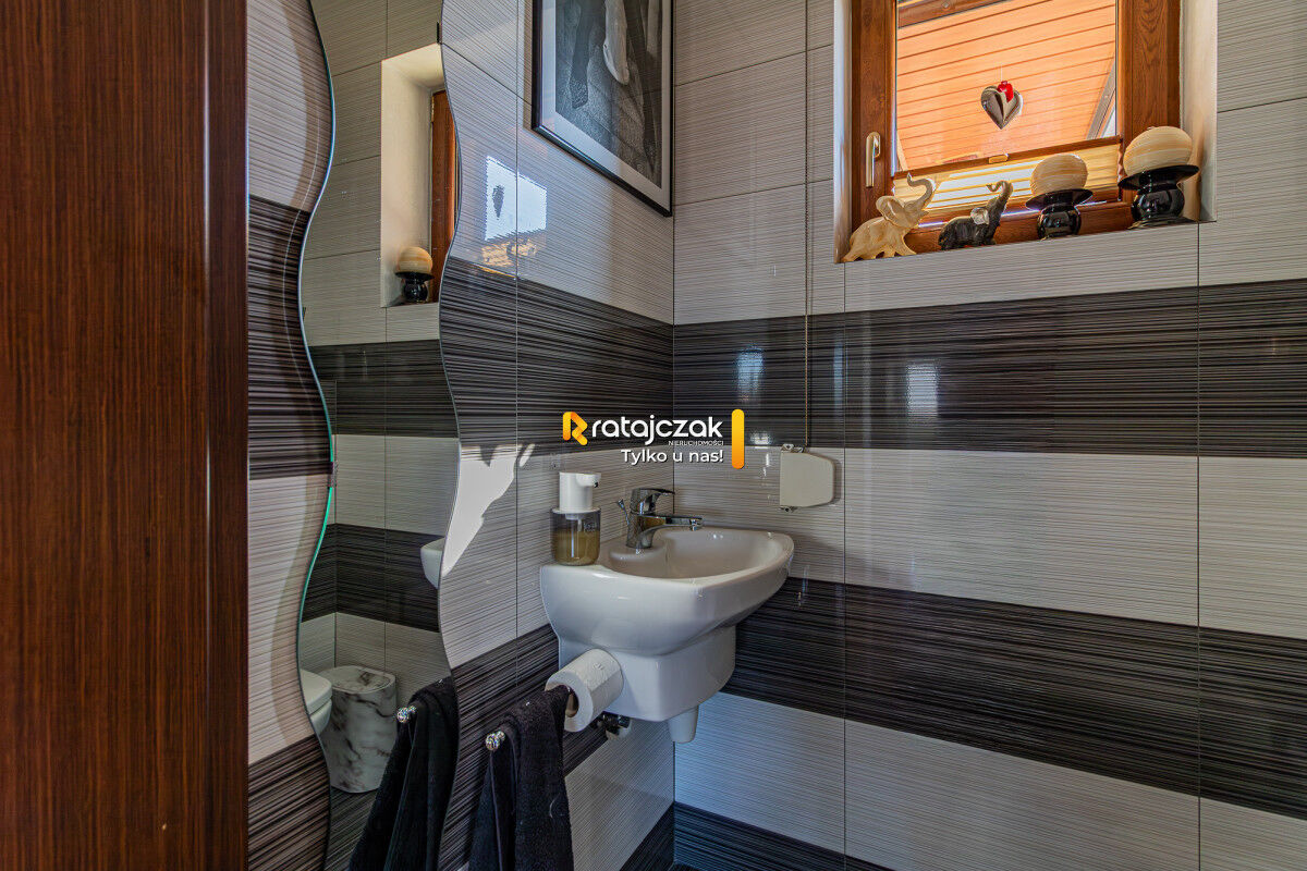 Bliźniak z Potencjałem | Działka 703 m² | RadunicaRadunica