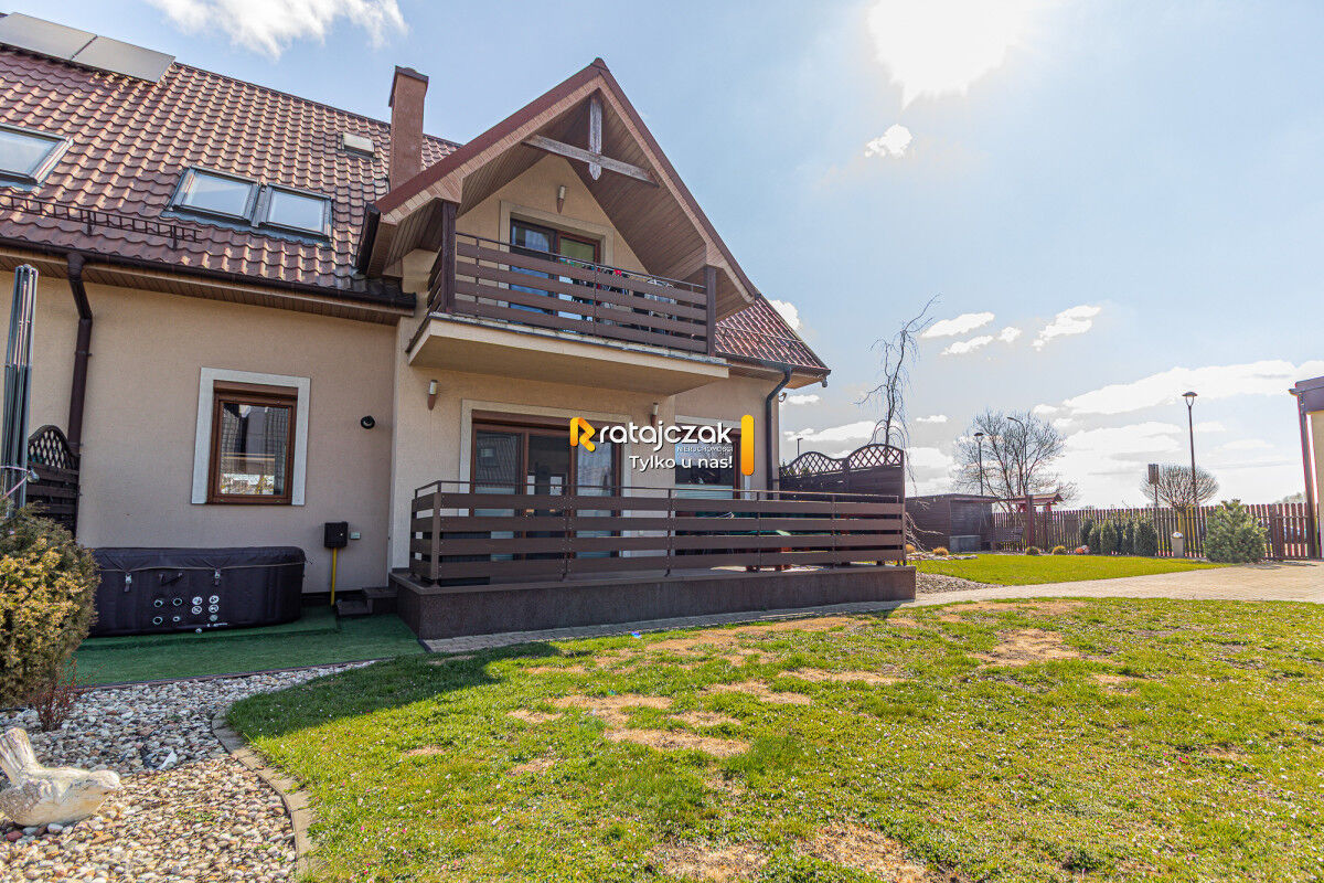 Bliźniak z Potencjałem | Działka 703 m² | RadunicaRadunica