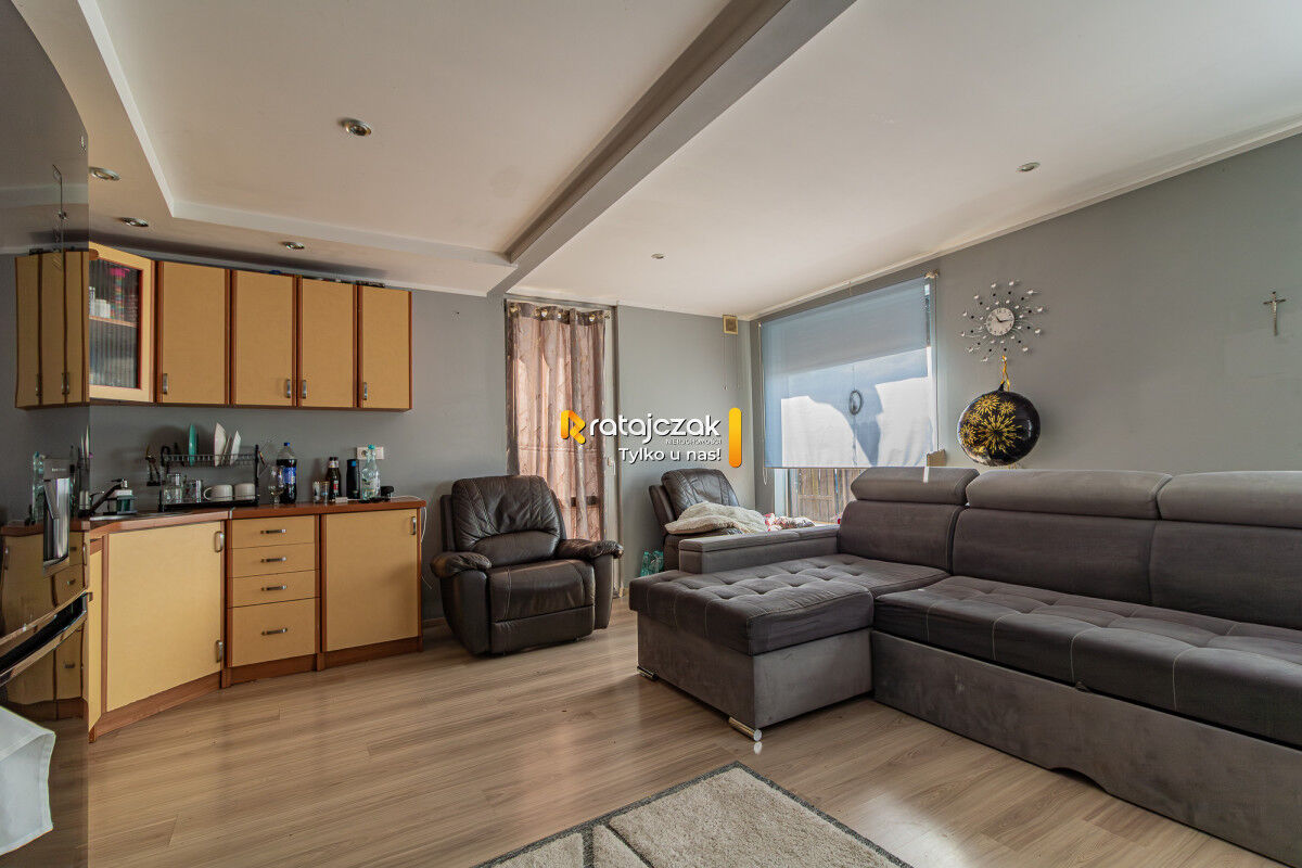 Bliźniak z Potencjałem | Działka 703 m² | RadunicaRadunica