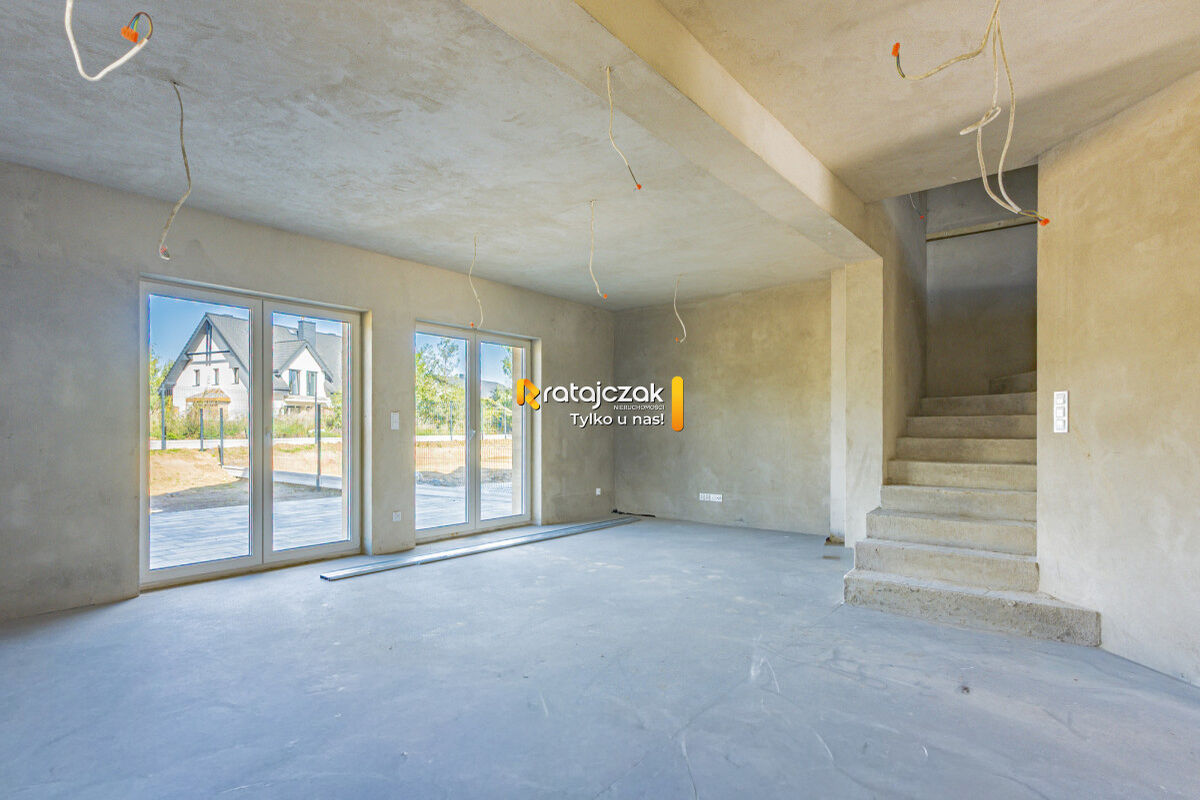 Bliźniak w stanie deweloperskim  działka 550 m² – Juszkowo