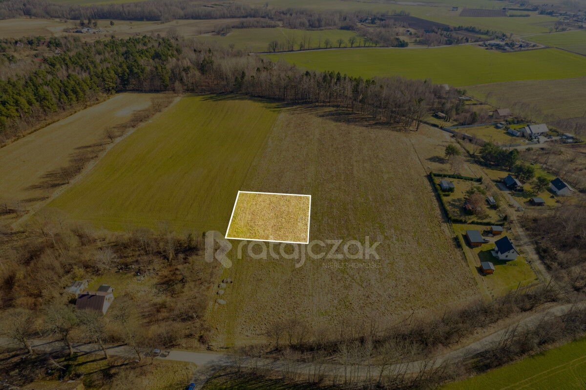 Działka letniskowa nad jezioremPerlino