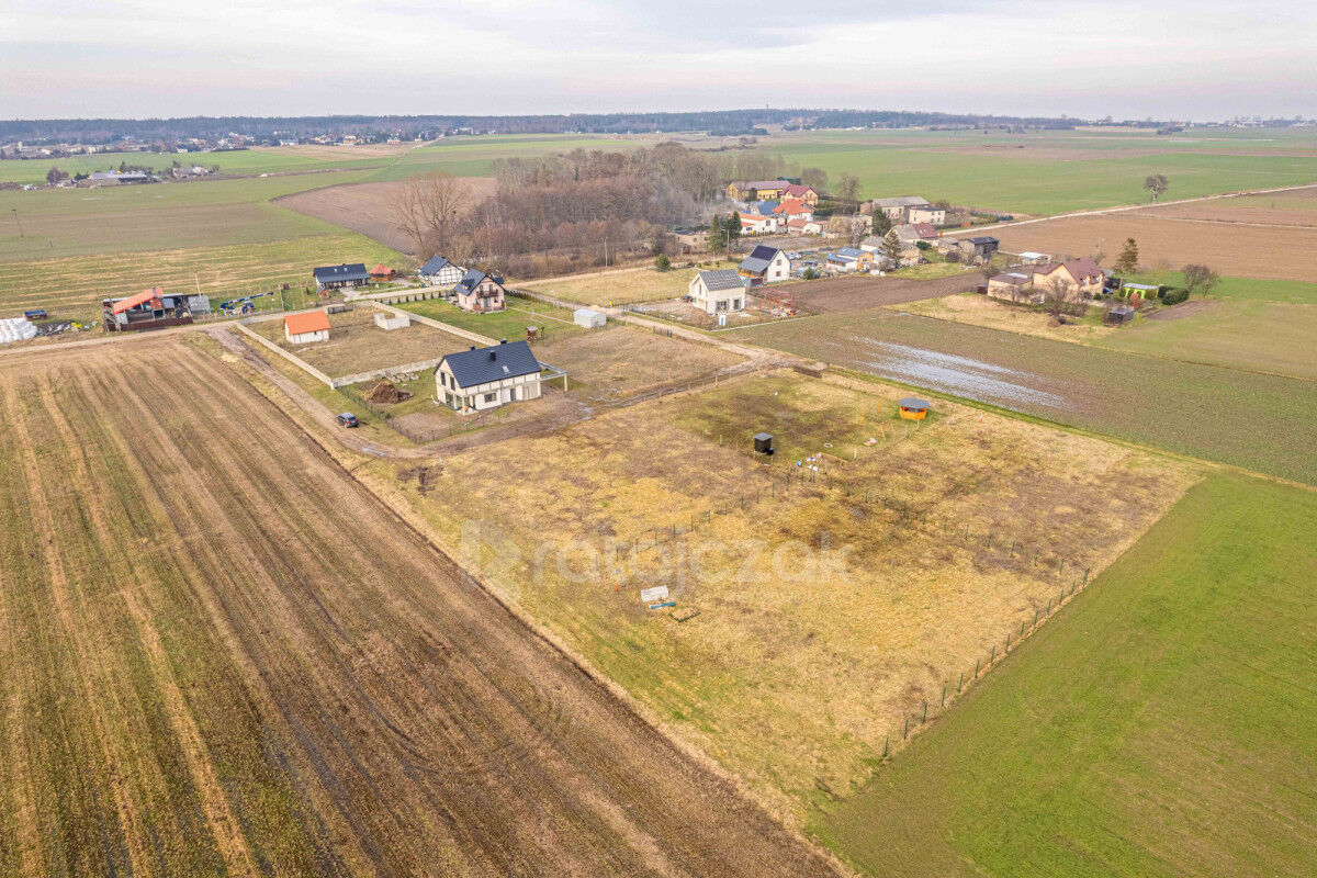 Uzbrojona działka budowlana nad morzemMieroszyno