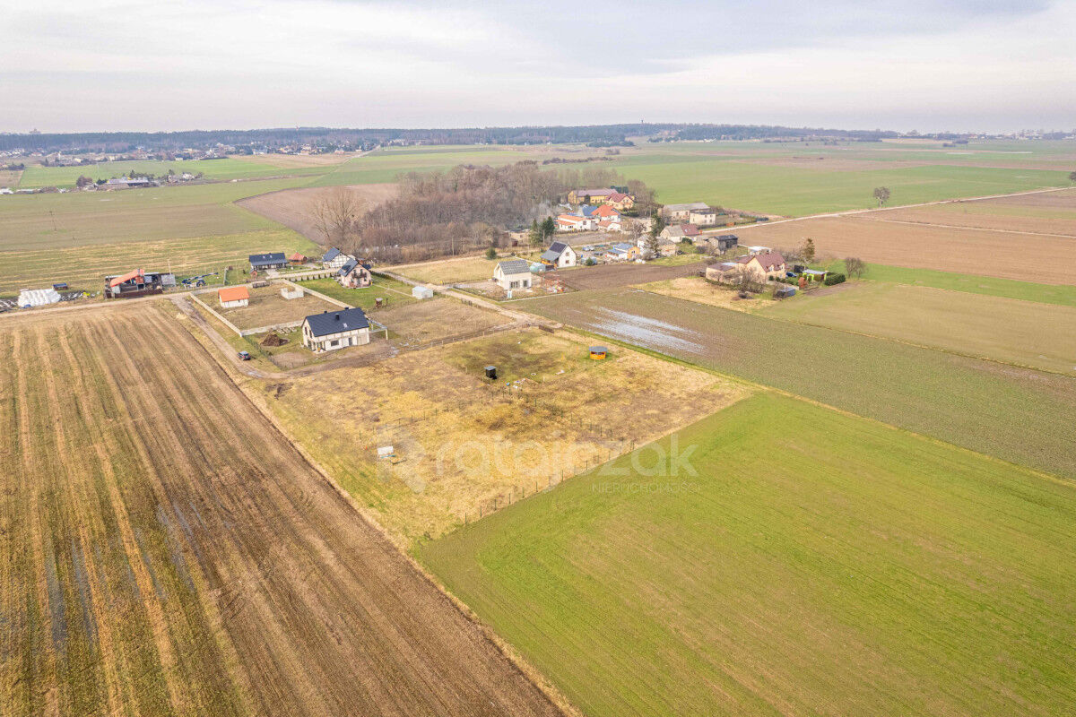 Uzbrojona działka budowlana nad morzemMieroszyno