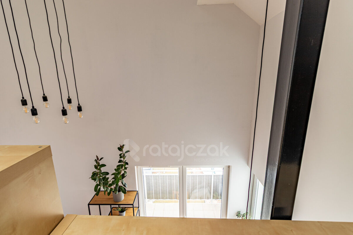 Dwupoziomowe 4-pokojowe mieszkanie  hala garażowaGdańsk