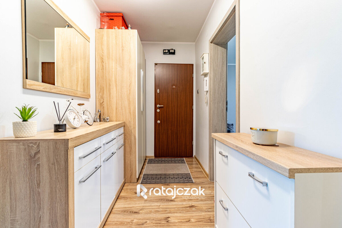 3 pokoje | z balkonem od południa | I piętro |Reda