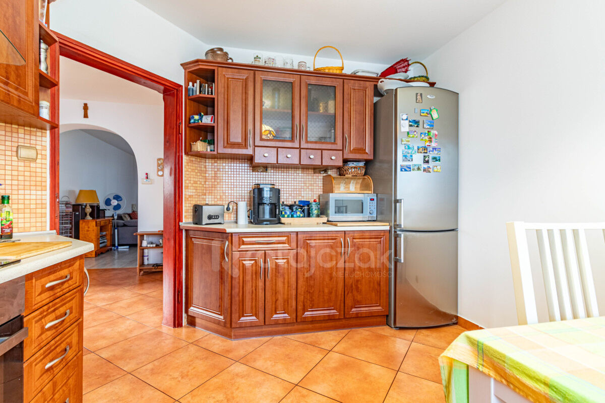 DOM WOLNOSTOJĄCY | 2007r | NADOLE | NAD JEZIOREMNadole