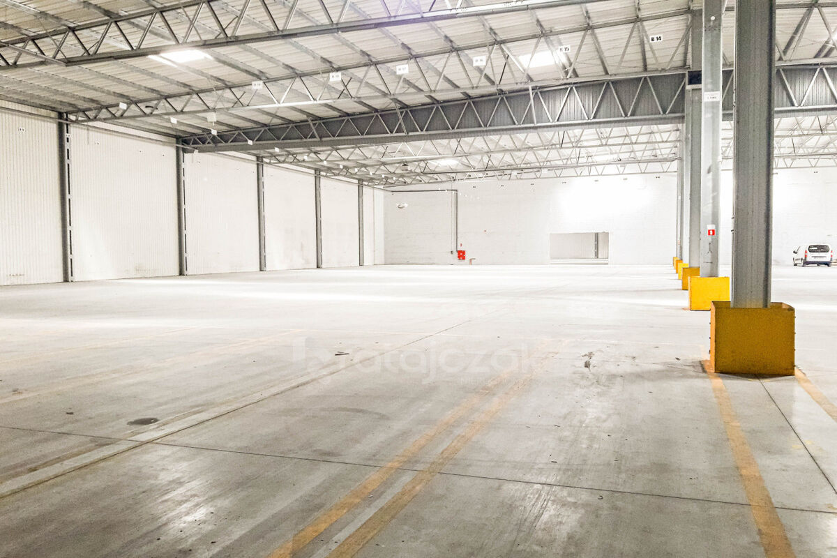 Magazyn z zapleczem biurowo-socjalnym | Pruszcz GdPruszcz Gdański