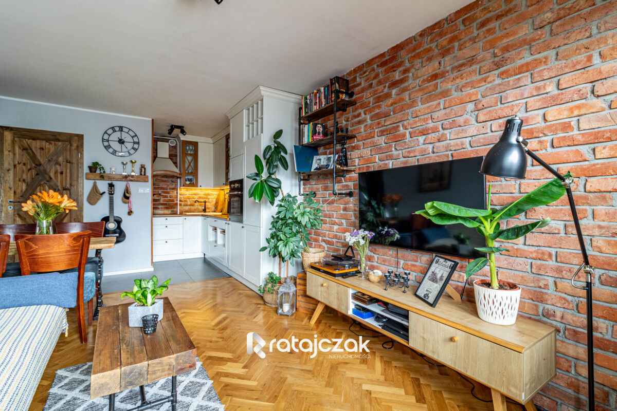 2 POKOJE | Z BALKONEM | BLISKO SKM |CENTRUM MIASTAGdynia
