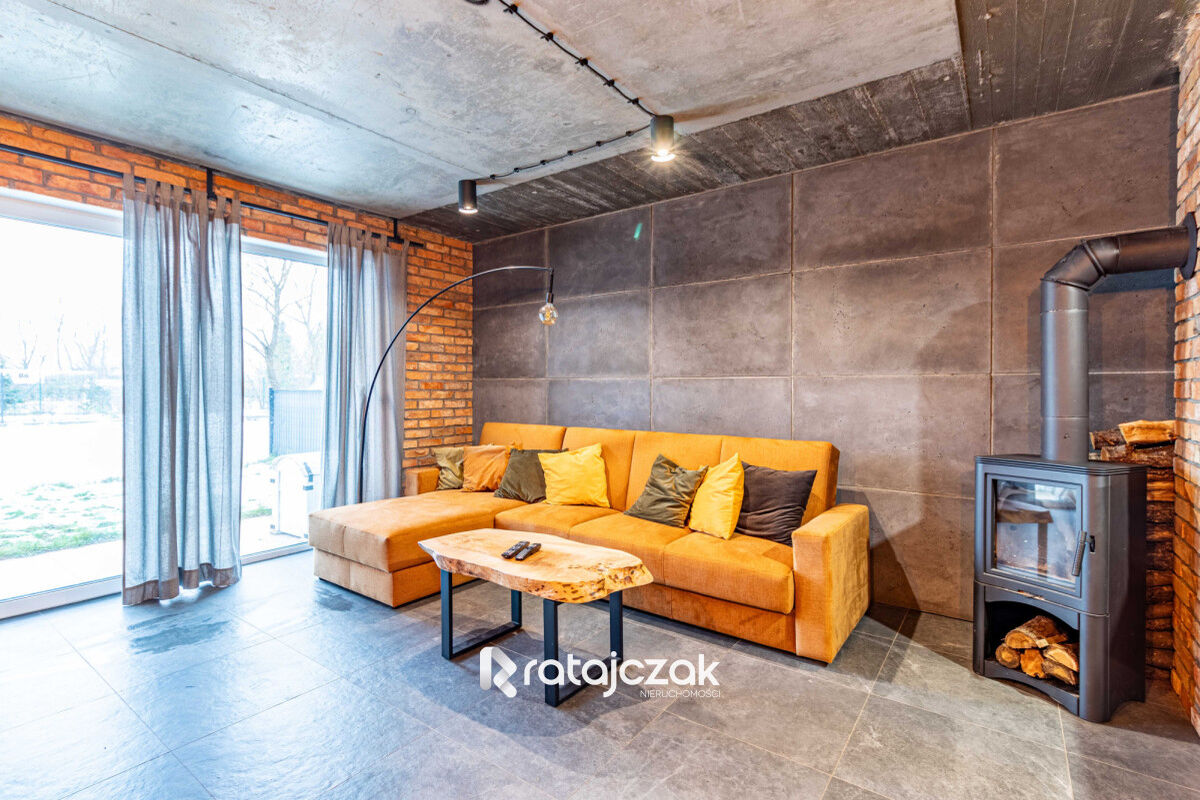 Przestronne  od południa  z ogródkiem. Styl Loft – Lębork