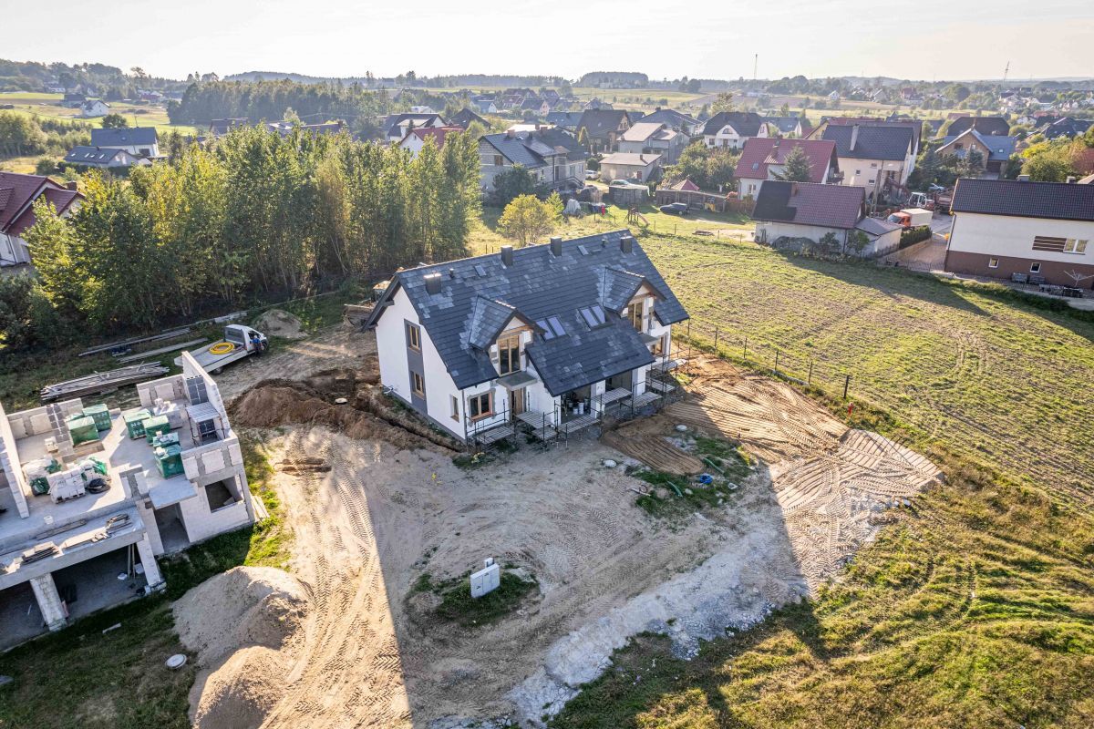 Bliźniak z pompą ciepła | odbiór - kwiecień 2024 |Szemud