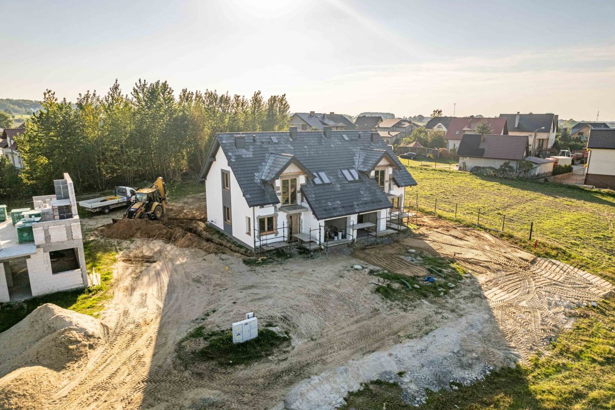Bliźniak z pompą ciepła | odbiór - kwiecień 2024 |Szemud