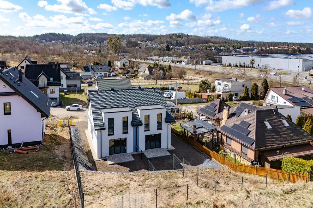 Bliźniak blisko SKM.  GOTOWY do ODBIORU.Wejherowo