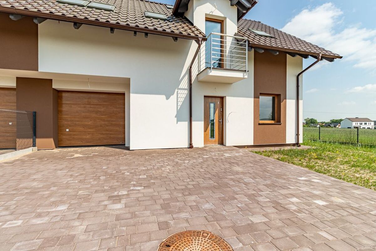 Piękny dom w zabudowie bliźniaczej | Segment B |Gowino