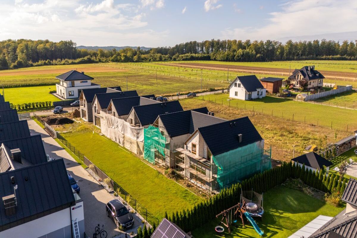 Bliźniak w Kębłowie  pompa ciepła  fotowoltaika B1Kębłowo