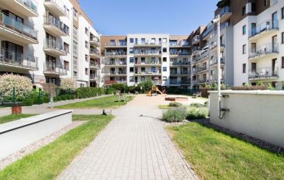 Rzut, plan Parter z ogródkiem w zielonej okolicy.-Gdańsk
