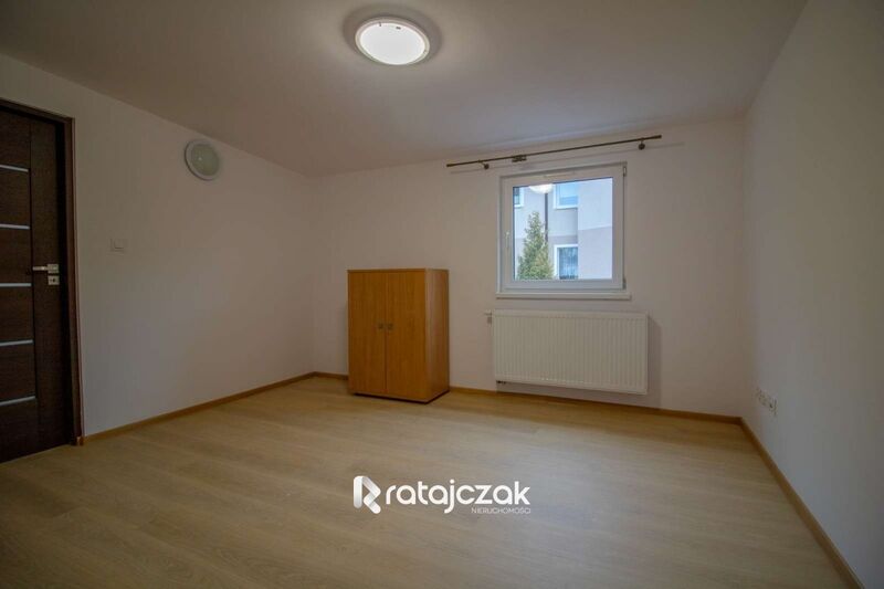 Przestronna kawalerka  blisko SKM! - Gdynia