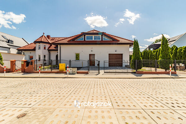Duży dom - wysoki standard - gotowy do wejścia - Wejherowo