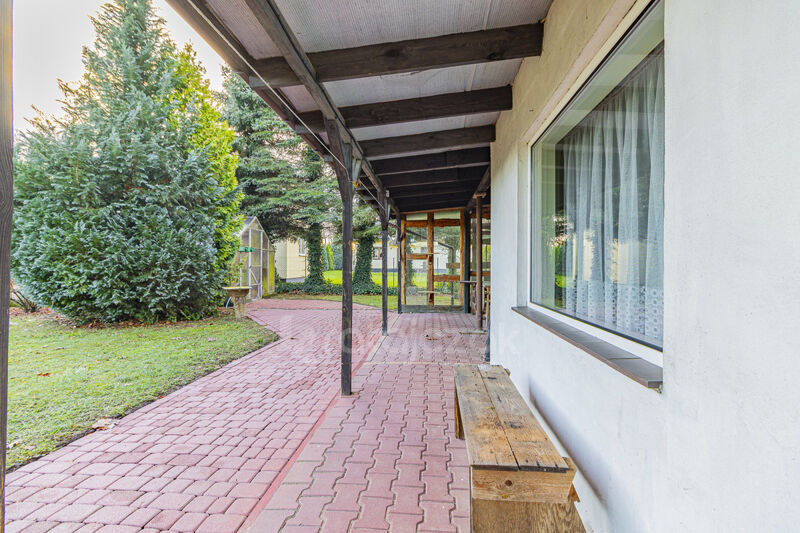 Rodzinny dom 5-pokojowy + duża działka + kawalerka - Kąpino