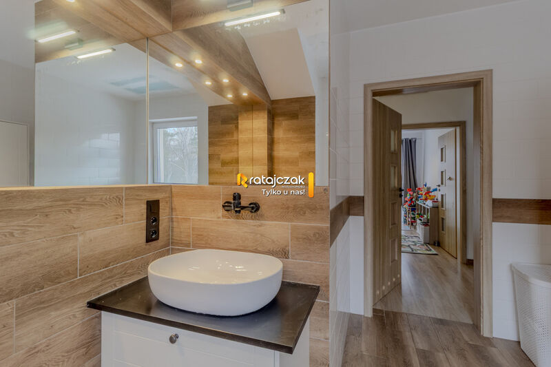 87 59 m2 z ogródkiem 70 m2 | 2 miejsca postojowe - Luzino