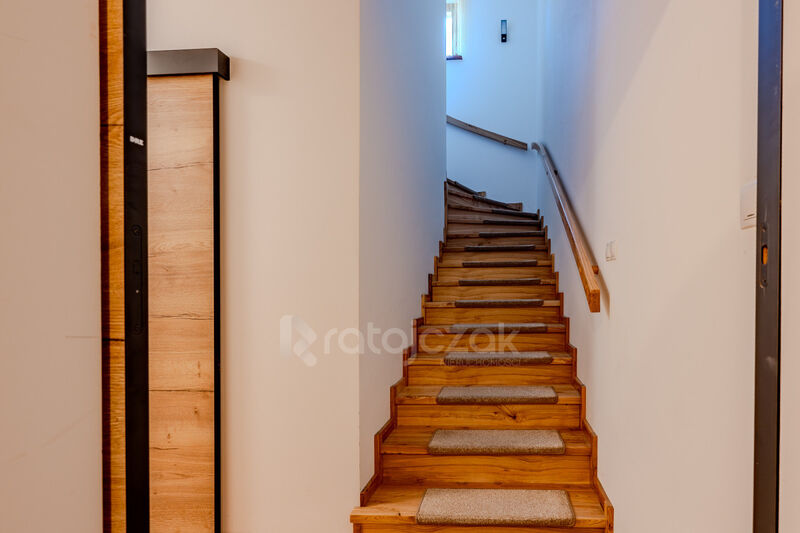 Przestronny dom z potencjałem na 3 mieszkania! - Gdańsk