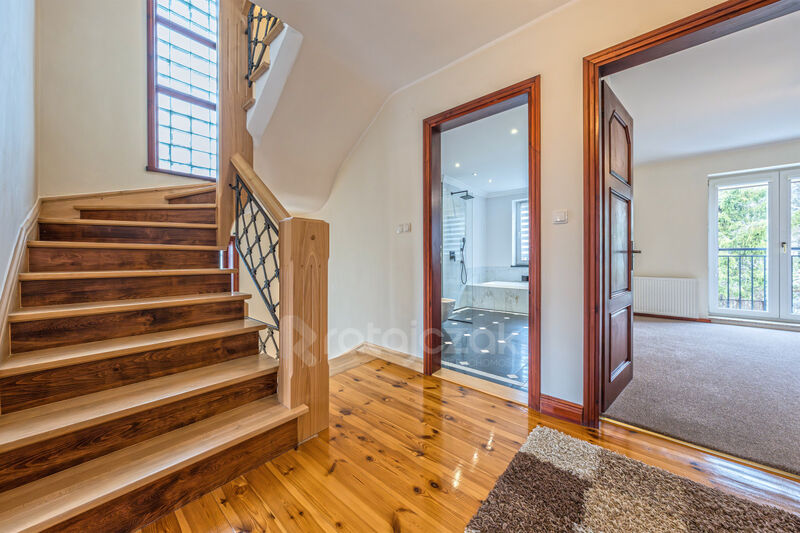 Dom 240 m² na Cele Biurowe lub Rezydencjalne - Gdańsk