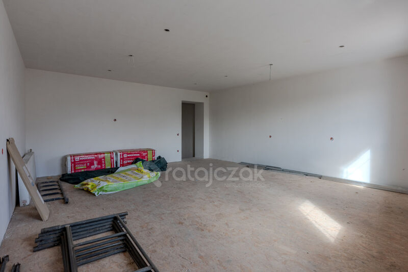 Przestronny dom z potencjałem do wykończenia - Zblewo