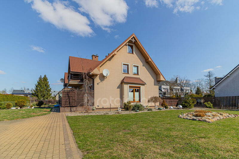 Bliźniak z Potencjałem | Działka 703 m² | Radunica - Radunica