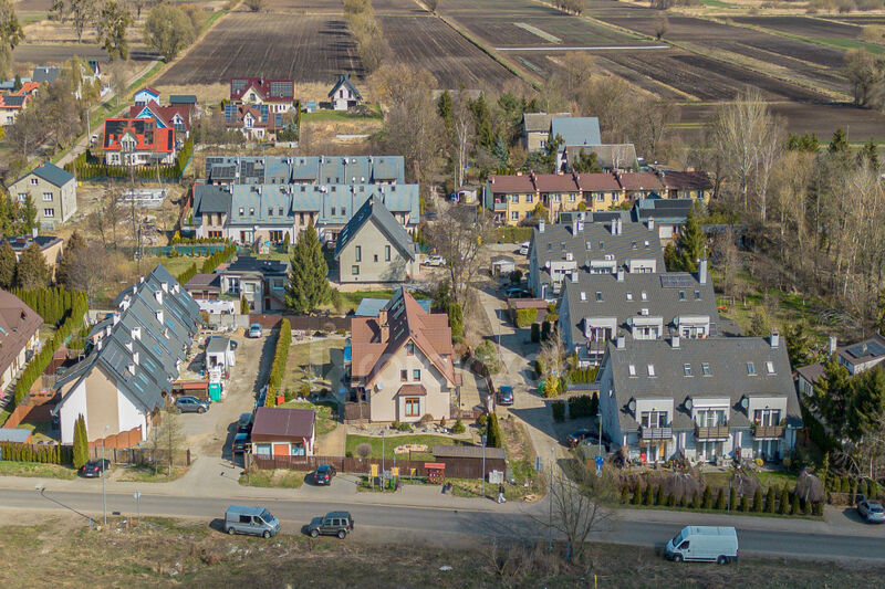 Bliźniak z Potencjałem | Działka 703 m² | Radunica - Radunica