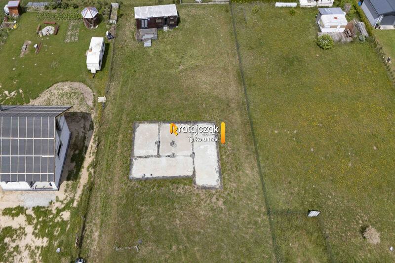 Słoneczna działka 1000 m² w Łebczu - Łebcz