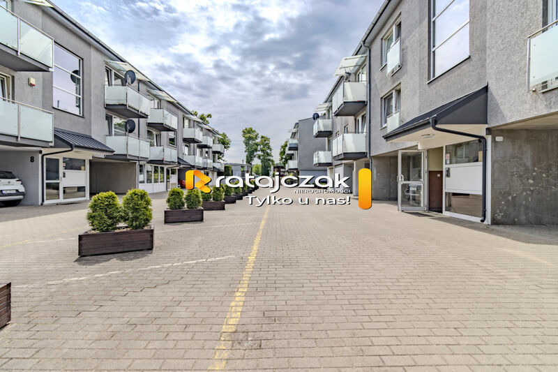 2 pokoje | 28 8 m2 | piwnica | miejsce postojowe - Bolszewo
