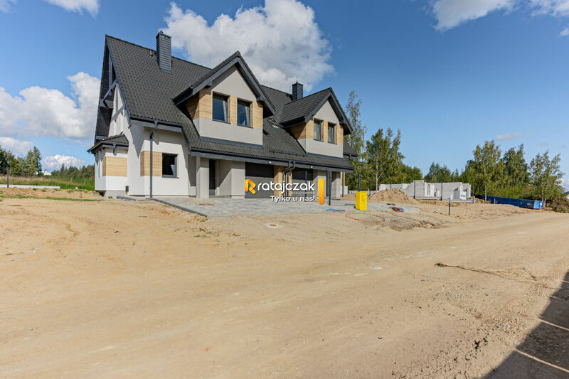 Bliźniak w stanie deweloperskim  działka 550 m² - Juszkowo
