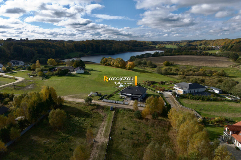 Urokliwa działka budowlana 1001 m² w Warznie - Warzno