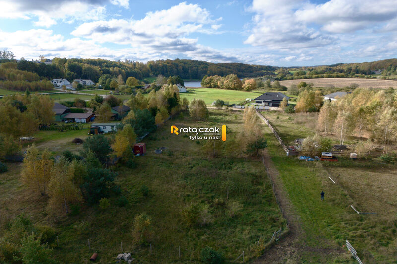 Urokliwa działka budowlana 1001 m² w Warznie - Warzno