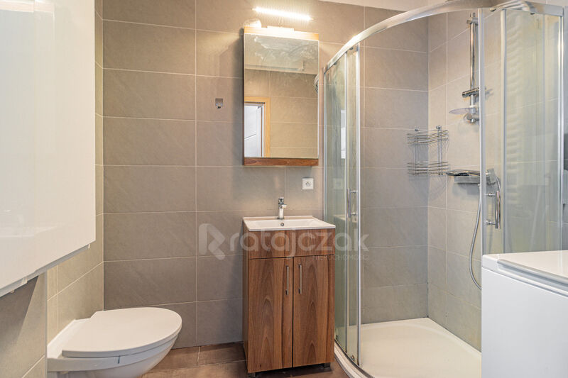 dwupoziomowe | dwie łazienki | taras | z garażem - Reda