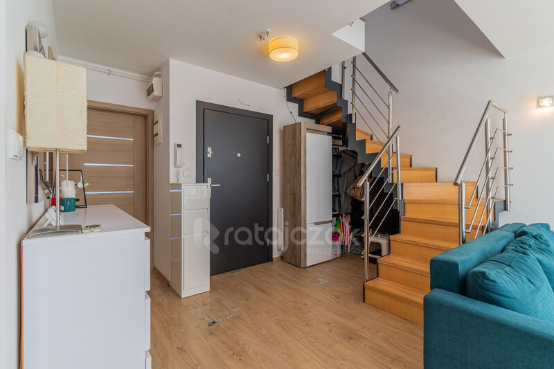 dwupoziomowe | dwie łazienki | taras | z garażem - Reda