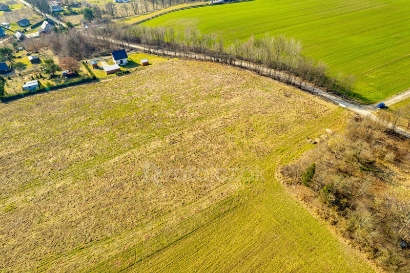 Działka letniskowa nad jeziorem - Perlino